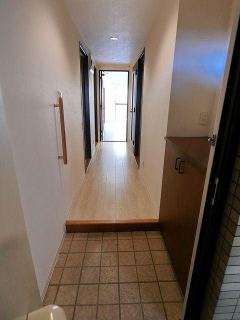 ラフィネ立川の玄関写真