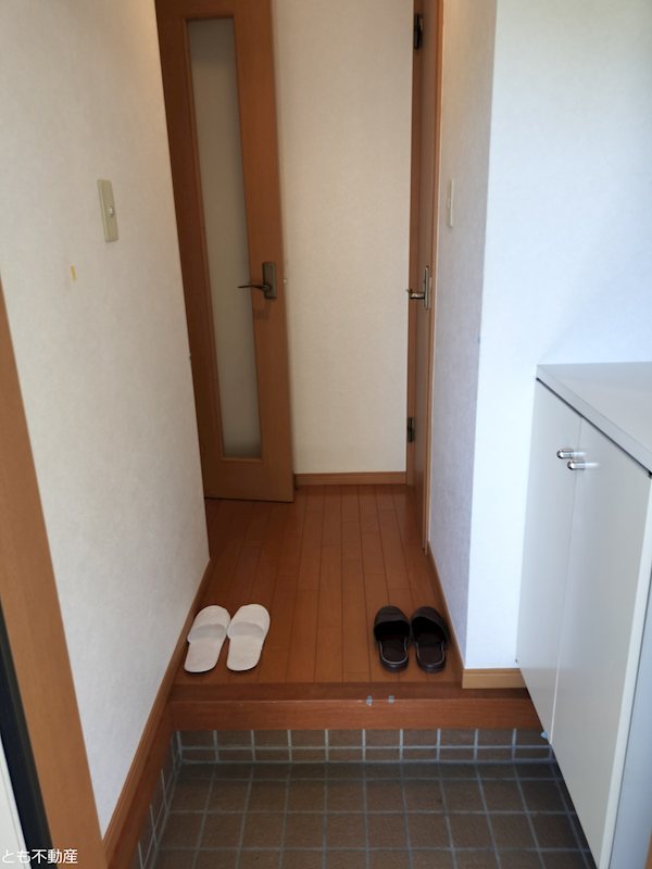 玄関　★玄関・シューズボックス付き★