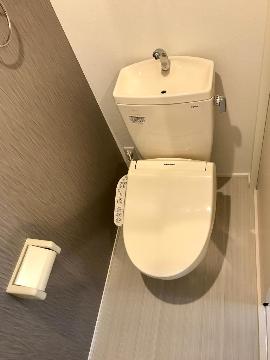 地下鉄東山線 中村日赤駅 徒歩5分 2階建 築11年のトイレ写真