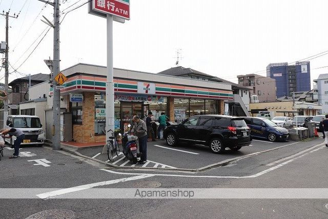 コンビニ　セブンイレブン（コンビニ）まで507m