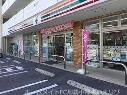 コンビニ　セブンイレブン豊見城高嶺店（コンビニ）まで681m