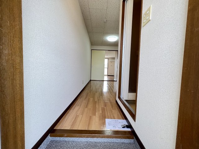 ヴィルヌーブA棟の玄関写真