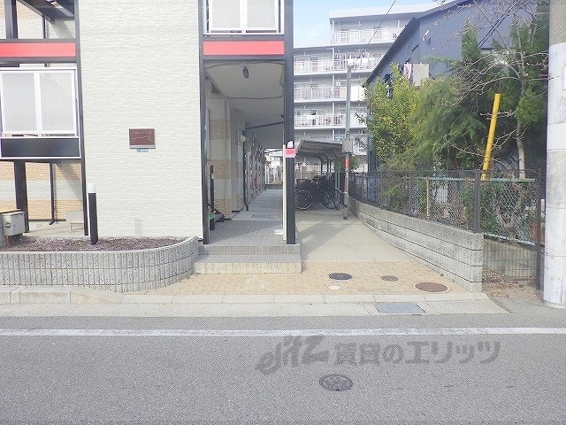 レオパレスAvancerの外観写真