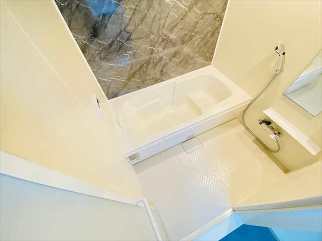 バス・シャワールーム　同一建物内１０３号室内装写真転載