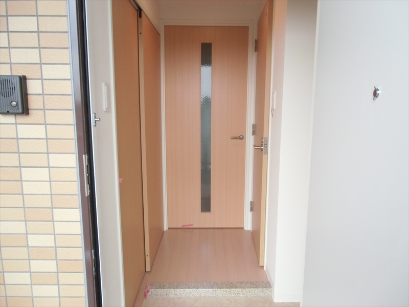 玄関　参考写真になります。
