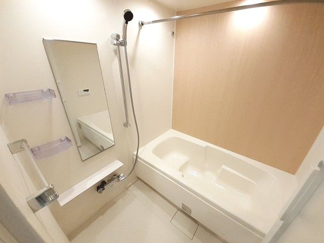 東急田園都市線 鷺沼駅 バス乗車時間：14分 最寄りバス停で下車 徒歩7分 2階建 築7年の風呂写真