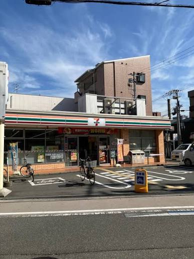 コンビニ　セブンイレブン大阪豊新4丁目店（コンビニ）まで116m
