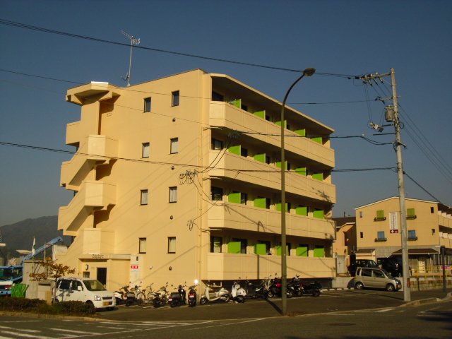 広島市安佐南区大塚東のマンションの建物外観