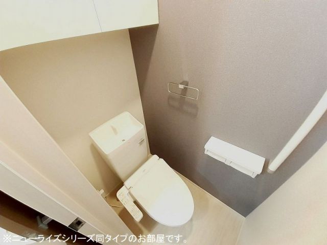【プルメリア　Iのトイレ】