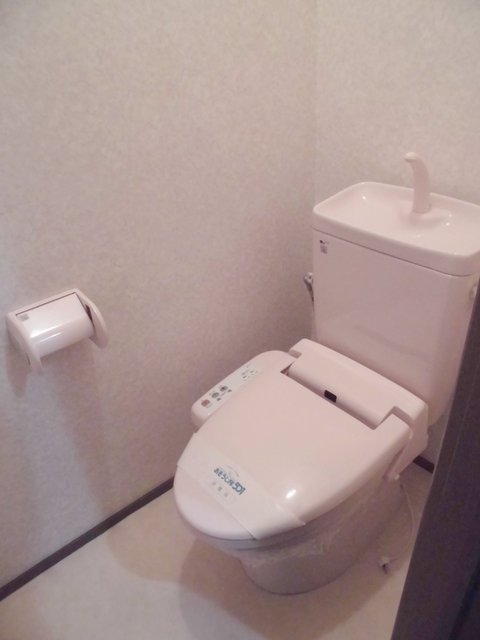 【横手市赤坂のアパートのトイレ】