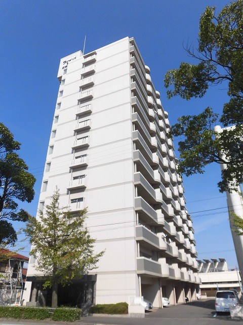 姫路市広畑区正門通のマンションの建物外観