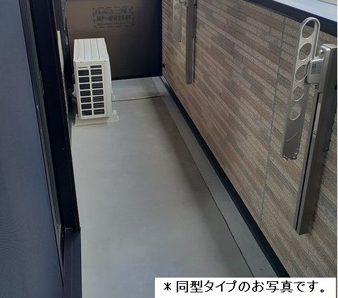 【名古屋市中村区藤江町のアパートのバルコニー】