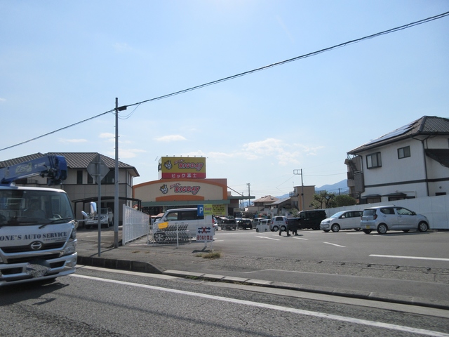 【富士宮市小泉のアパートのスーパー】