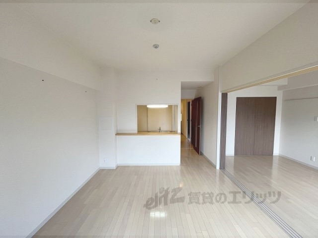 居室・リビング　リビング