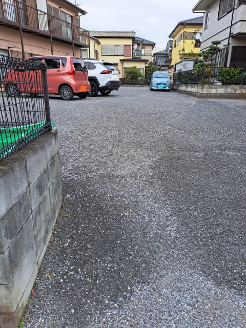 【コーポアイリスの駐車場】