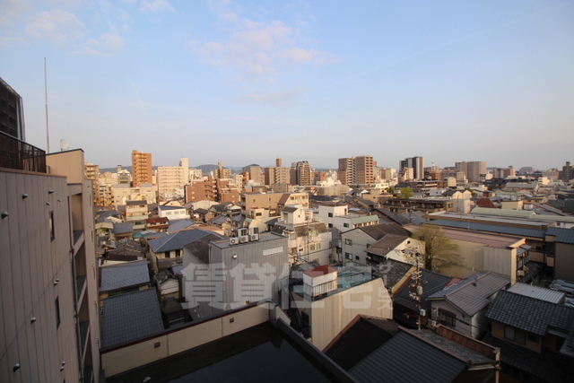 【プレサンスロジェ四条大宮駅前の眺望】