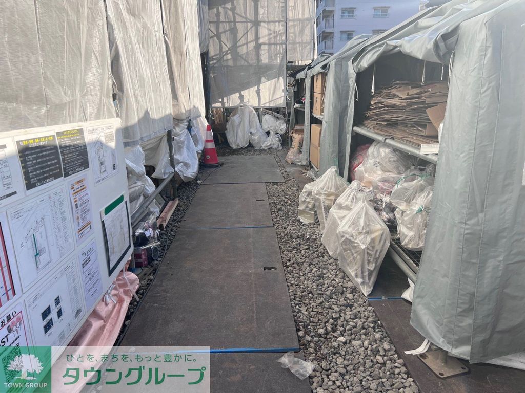 エントランス　駐車場