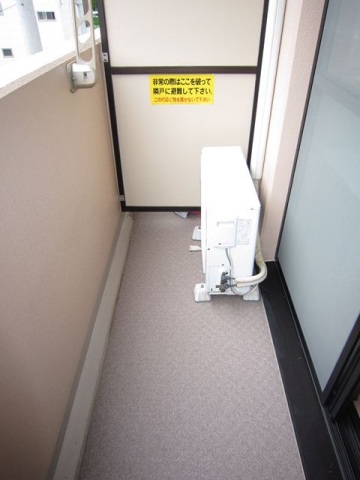 バルコニー　写真は別号室のものです。