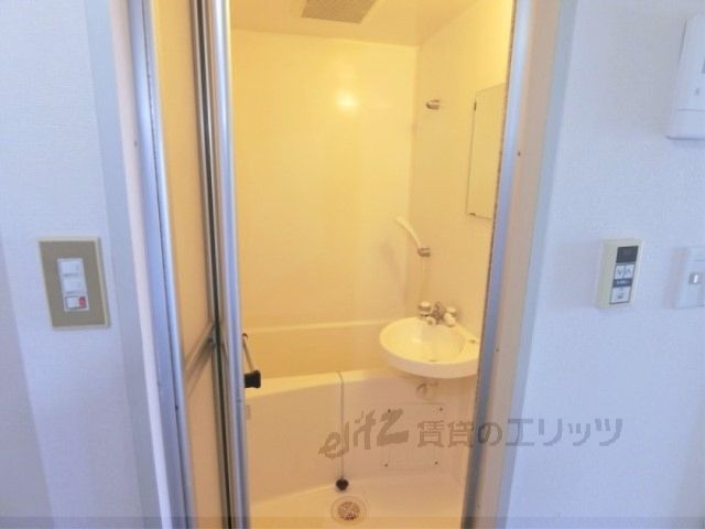 バス・シャワールーム　風呂