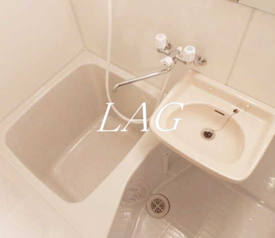 バス・シャワールーム　お風呂です。