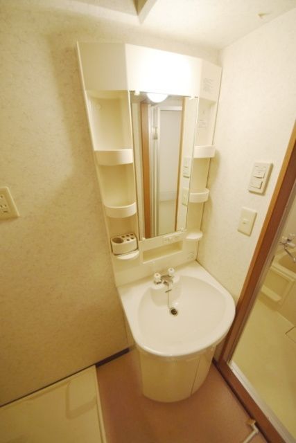 洗面設備　★嬉しい独立洗面台です★