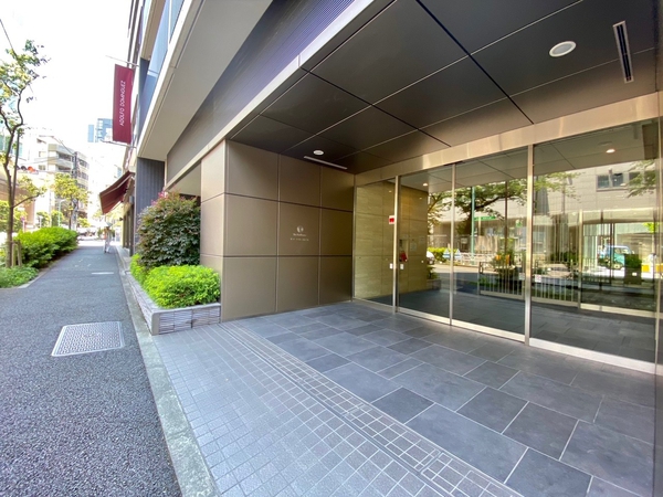 スーパー　東急ストアフードステーション渋谷キャスト店（スーパー）まで217m