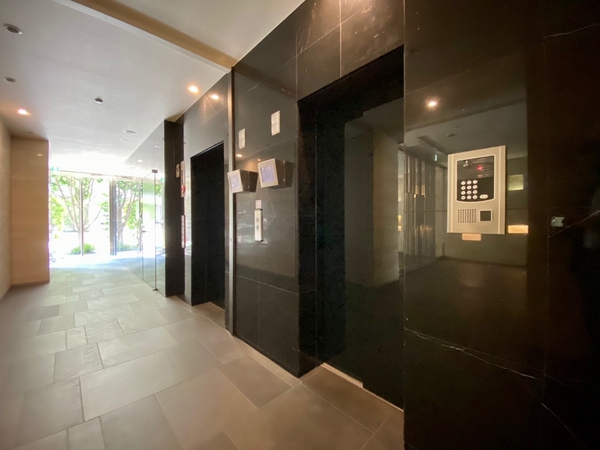 飲食店　丸亀製麺渋谷メトロプラザ店（飲食店）まで196m