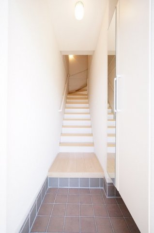 玄関　収納もある玄関です