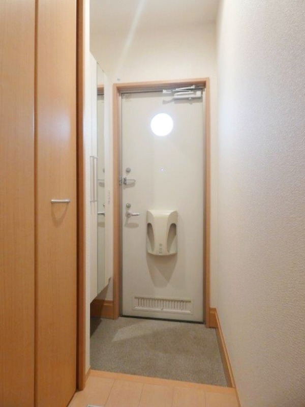 玄関　図面と現状に相違がある場合には現状を優先