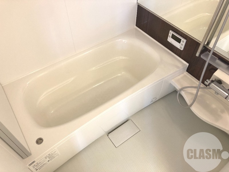 バス・シャワールーム　浴室乾燥機＆追焚機能付き広々バスルーム♪