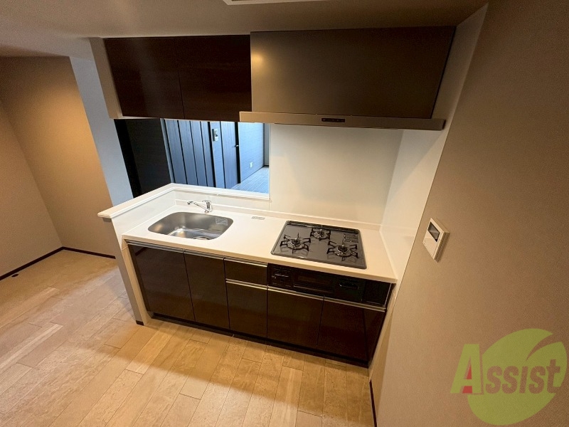 キッチン　洗い場が大きくて洗い物もしやすそうです。