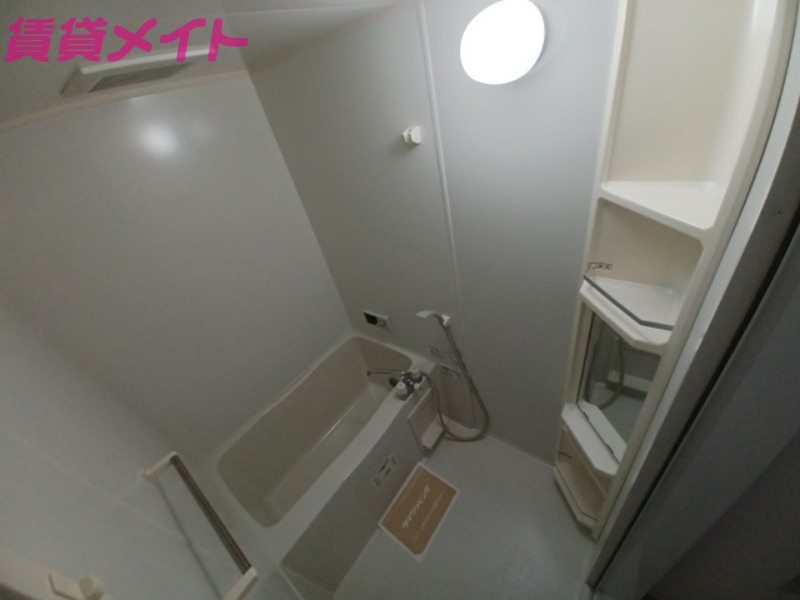 バス・シャワールーム　同タイプの部屋写真です