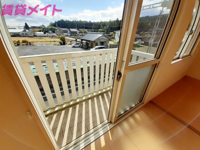 バルコニー　同タイプの部屋写真です