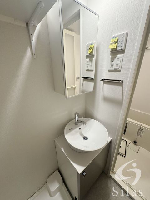 洗面設備　同仕様