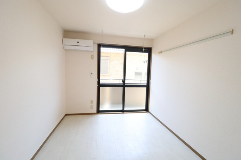 居室・リビング　図面と現状に相違がある場合には現状を優先