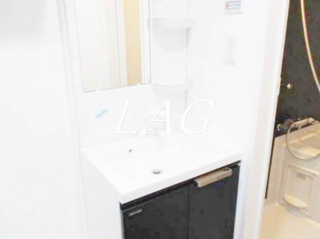 洗面設備　独立洗面台です。