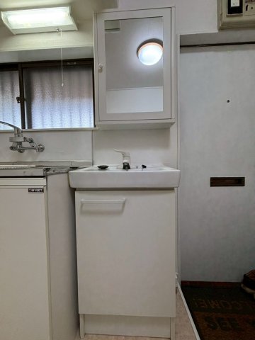 洗面設備　独立洗面台で身支度をすべて済ませてしまいましょう