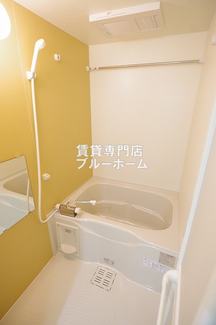 バス・シャワールーム　浴室乾燥機付きお風呂です！