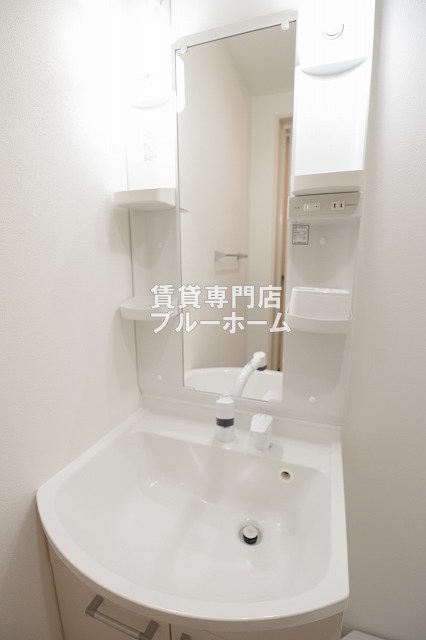 洗面設備　独立洗面台あります！