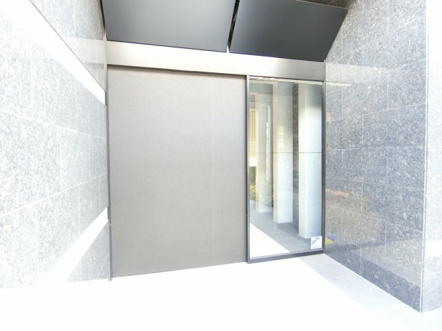 エントランス　詳細は、RISUMO江坂本店→06-6155-7137まで♪
