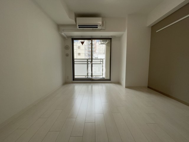 居室・リビング　SERENA大阪天満宮（セレナ大阪天満宮）　洋室