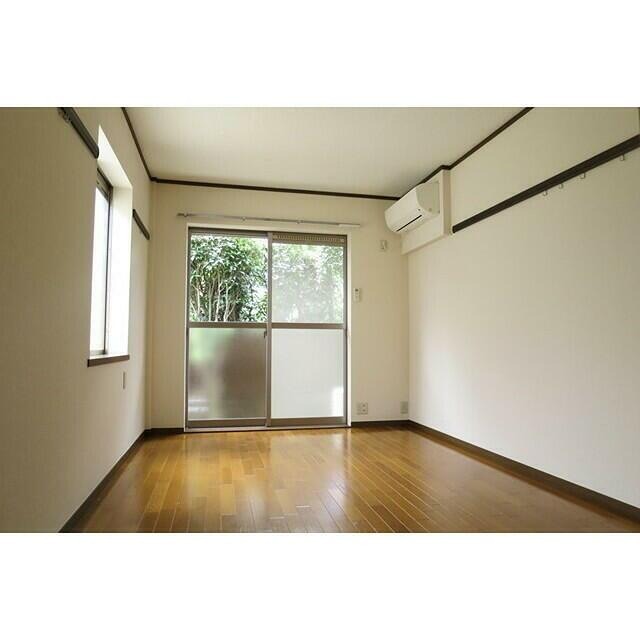 居室・リビング　※同仕様写真