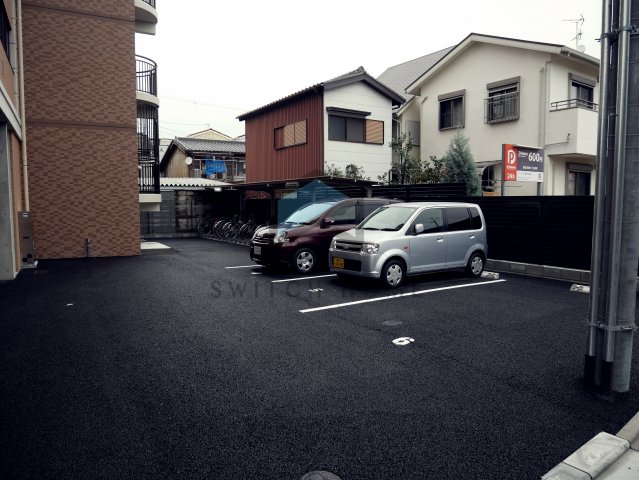 駐車場　※同シリーズLuxe布施南のお写真を掲載しております。ご注意
