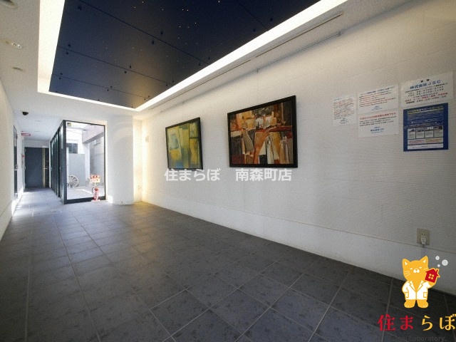 エントランス　共用部の印象も大切に