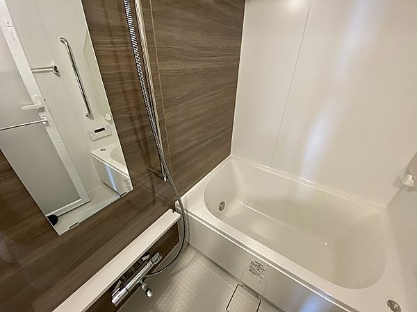 バス・シャワールーム　※別部屋の参考写真です。