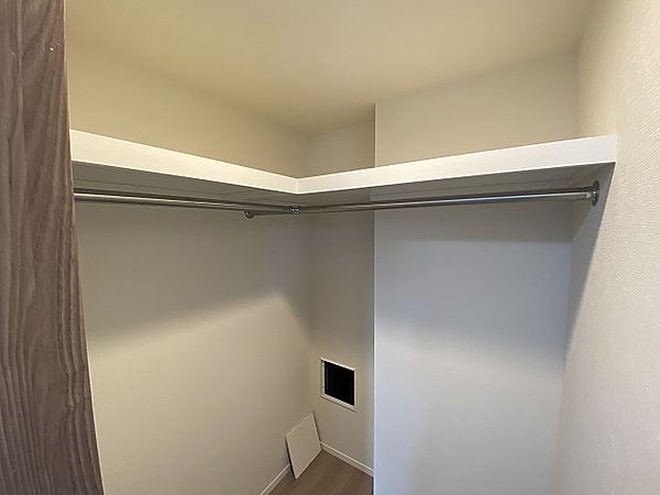 収納　※別部屋の参考写真です。