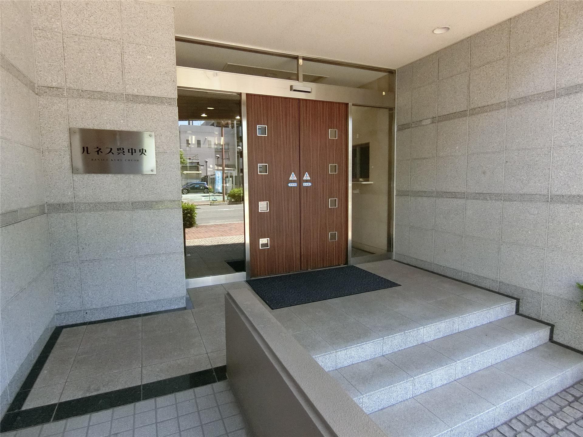 エントランス　安心のオートロック付きマンション♪