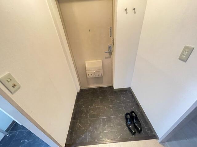 玄関　別部屋の参考写真です。