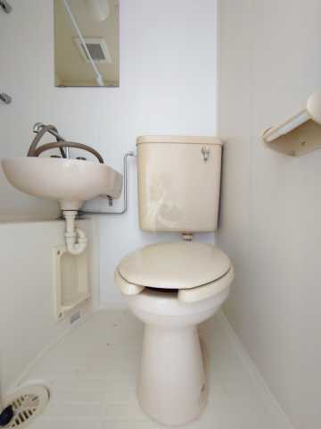 トイレ　ルネス中野