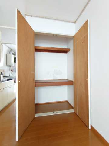 収納　ルネス中野